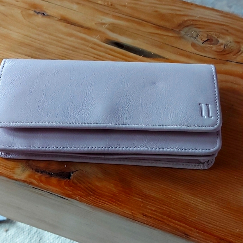 gorgeous wallet
